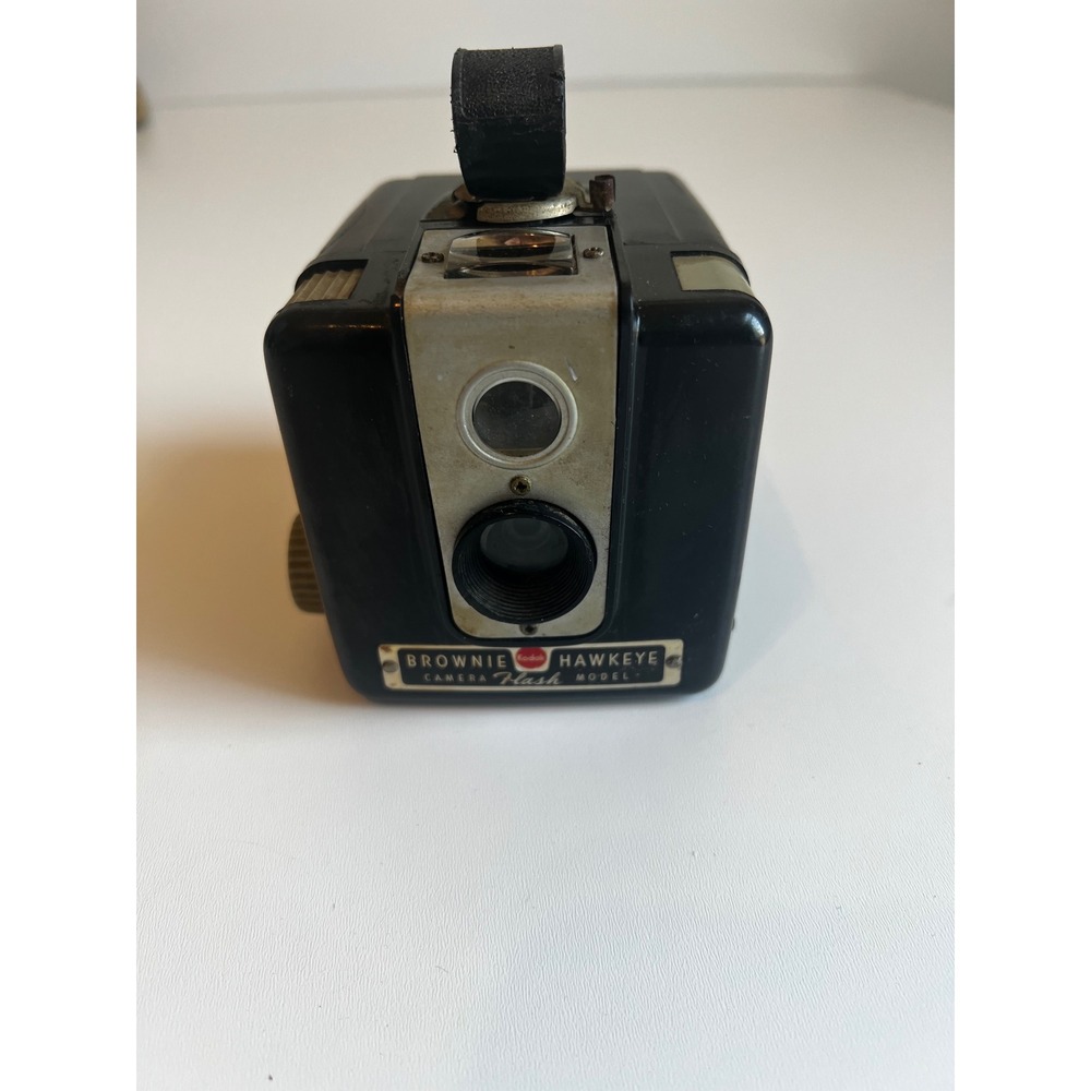 Vintage Kodak Brownie‎ Hawkeye Flash Camera Model Black Retro Photography